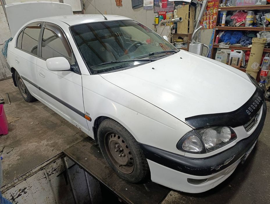 Toyota avensis t22