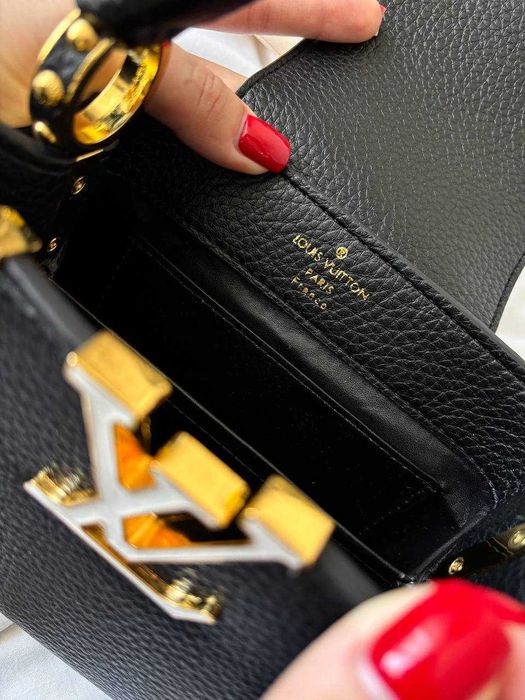 Louis Vuitton Capucines Mini Black With Gold