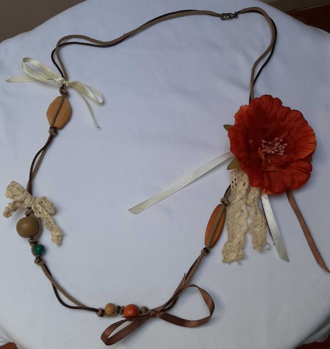 Vários colares desde 2€ cada