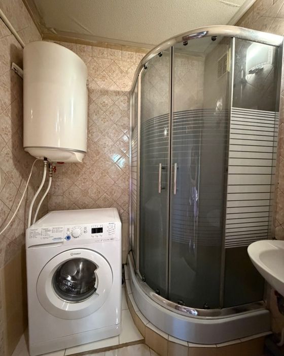 Продам 2-кімнатну квартиру район Сільпо