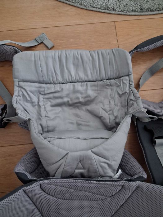 Marsupio Ergobaby + almofada para bebé