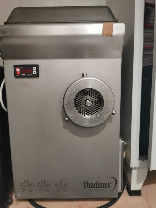 Picadora de carne refrigerada trifásico