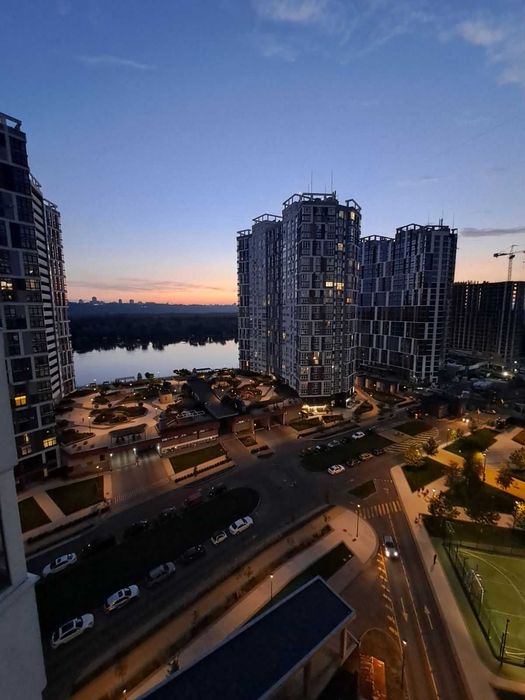 Продаж дворівневої квартири з терасою в ЖК «Русанівська Гавань»