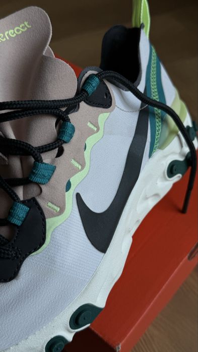 Жіночі кросівки Nike React
