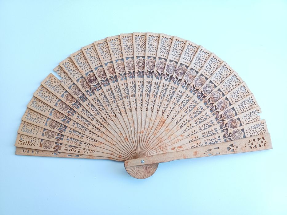 2 leques antigos/vintage de colecção