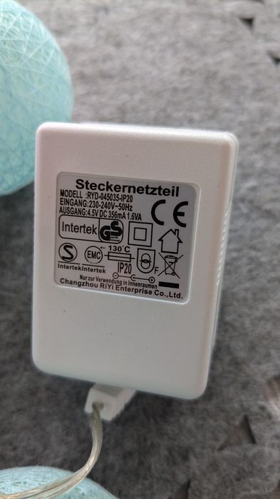 Cotton balls girlanda