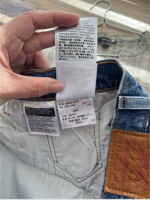 Жіночі джинсові шорти батал Levi's