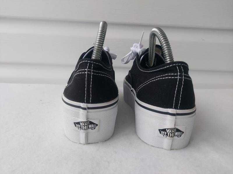 Кросівки жіночі стильні кеди на платформі Vans authentic stackform