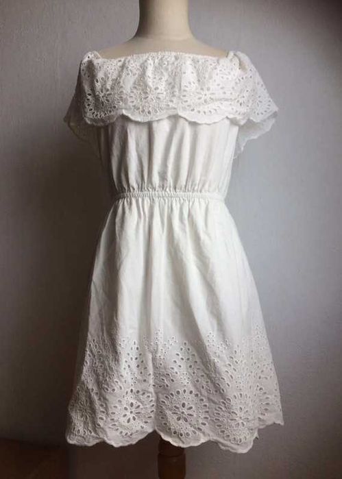 NOWA biała bawełniana sukienka mini Bik Bok ażurowy wzór off shoulder