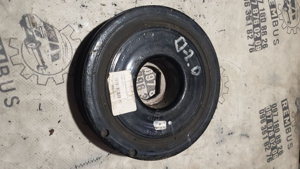 Шків коленвала демпферний Renault Trafic 2.0 dci 8200781898