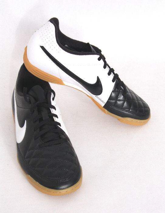 Halówki NIKE Tiempo Rio II IC. Nowe !!