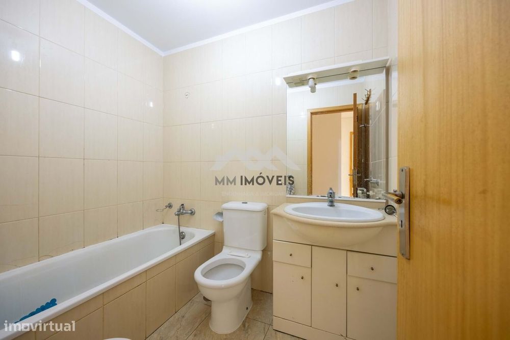 Apartamento T3 | Rio Tinto | Varandas | Condomínio Fechado | Jardim |
