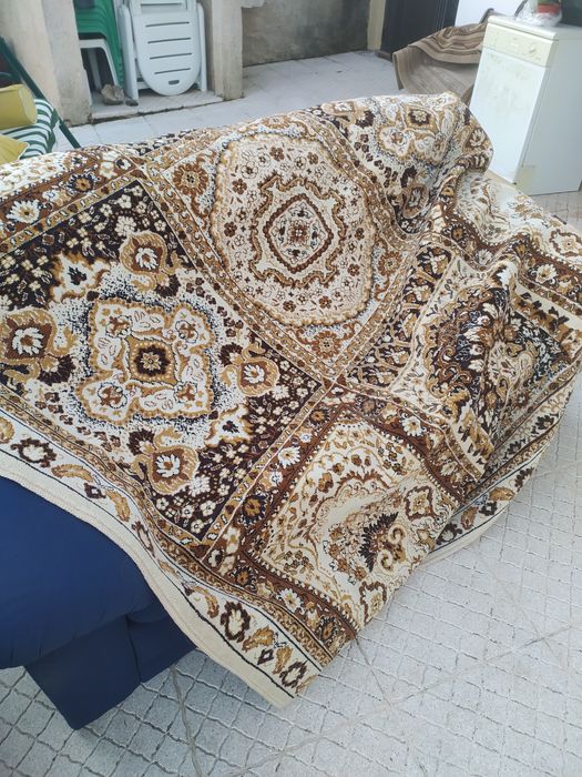 Conjunto de dois sofás com oferta tapete