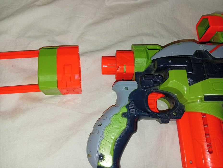 Бластер Nerf Vortex Praxis Proton ружье и пистолет стреляет дисками