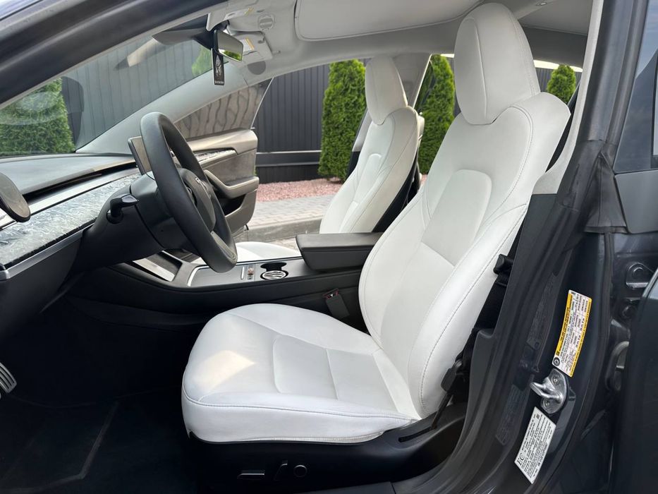 Tesla Model 3 Perfomanse 2023