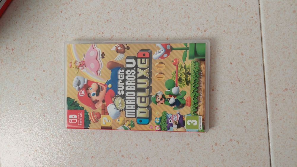 Nintendo Switch V2 com jogo