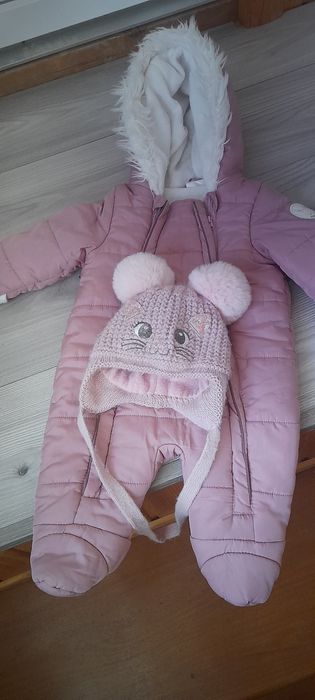 Набір зимовий комбінезон+шапка, в гарному стані