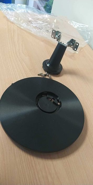 Various TV or Monitor Mounts64737903558529123