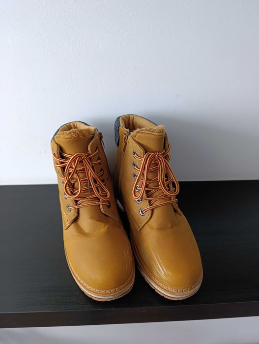 Buty damskie ocieplane 38