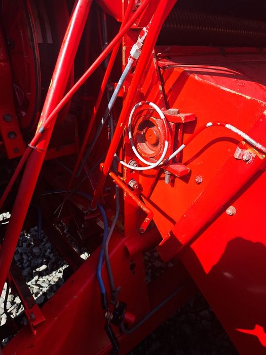 Комбайн Massey Ferguson 16 20XP