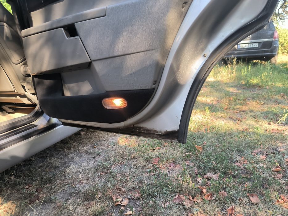 Opel Omega B 2.6