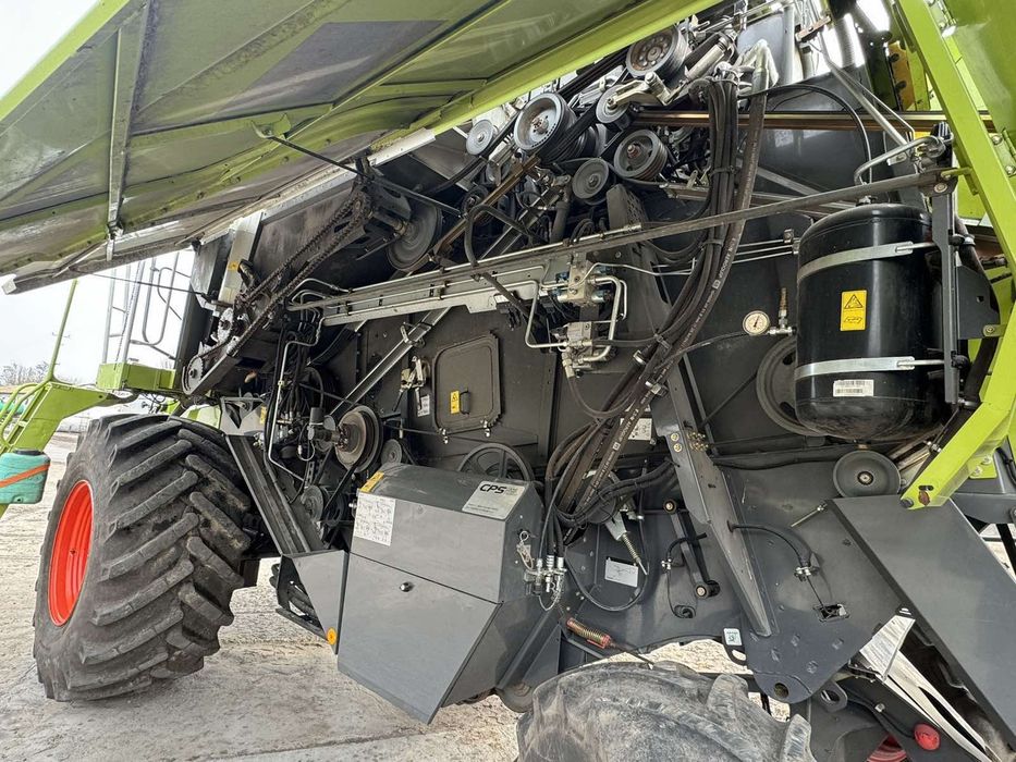 Комбайн Claas Tucano 580