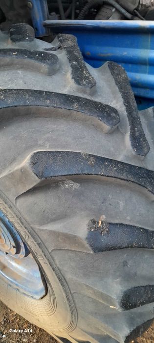 Трактор т 150 та інвентар до нього