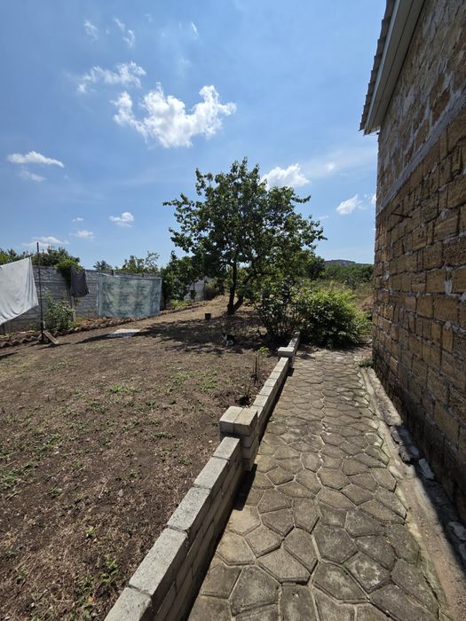 Продам дом ул. Бригадная 70м2 / 10 соток. Двор на одного хозяина