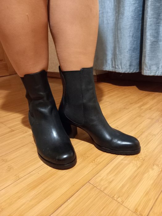 Женские демисезонные сапожки из натуральной кожи, фирмы Cole Haan,США,