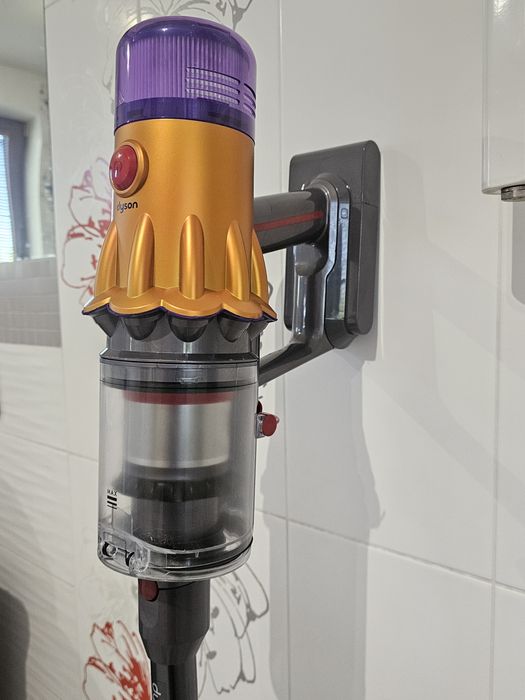 Pewny Oryginał Dyson V12 Detect jak nowy