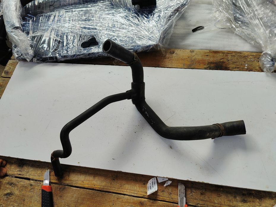 Патрубок системы охлаждения Renault Scenic 1,4 16V