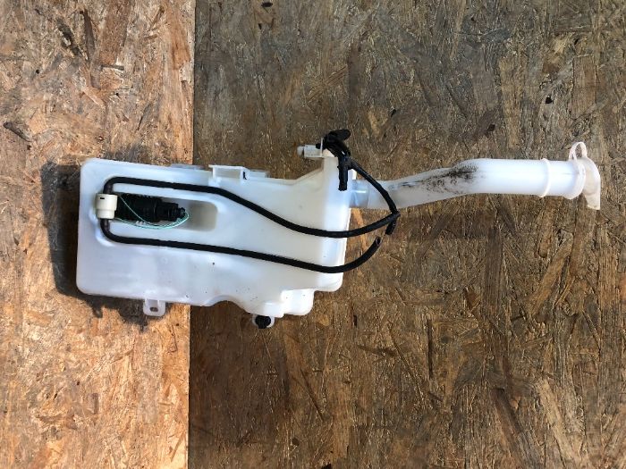 Zbiorniczek Spryskiwaczy Smart For Four/ Mitsubishi Colt