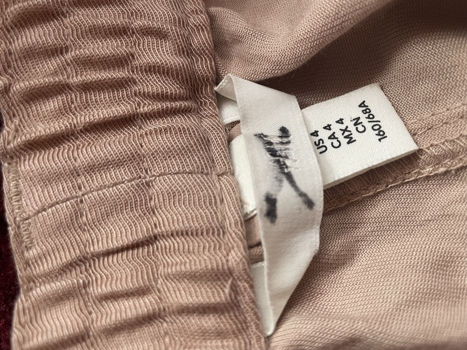 Добга спілничка від H&M