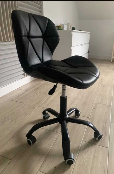 крісло комп'ютерне офісне на колесах 4points кресло для бьюти мастера