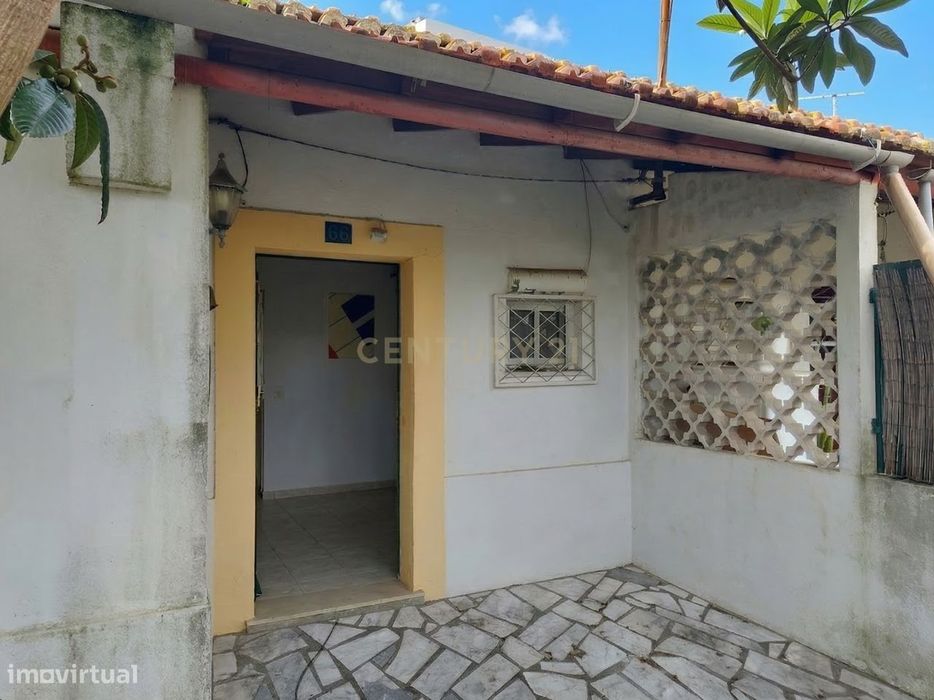 Moradia geminada | Bairro do Pombal | Cova da Piedade/Almada