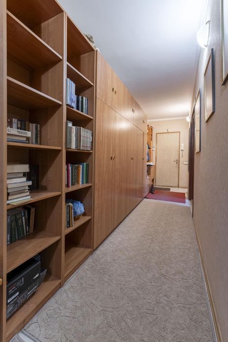 Продаж 3к квартири Київ, Верховинна 87 (метро Житомирська)