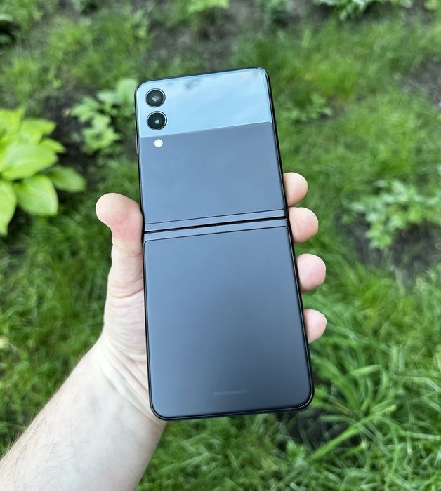 Samsung Galaxy z flip 3 5g