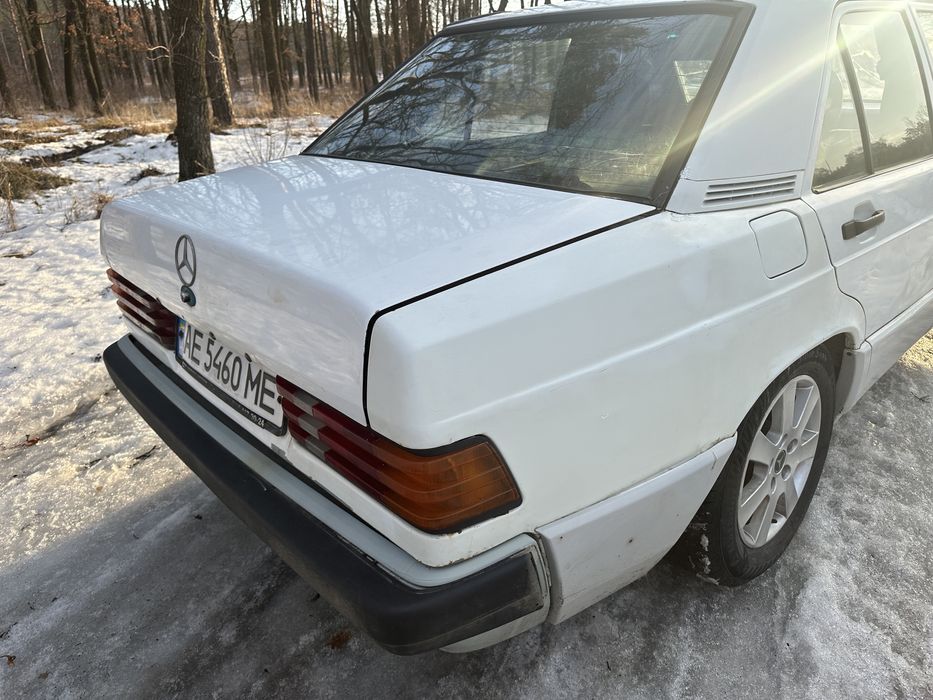 Mercedes-Benz W201 190 1991 рік