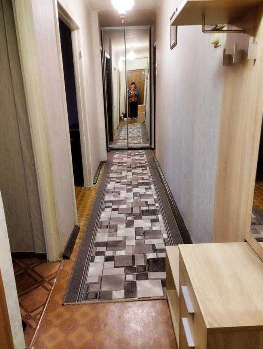 Продам трьохкімнатну квартиру