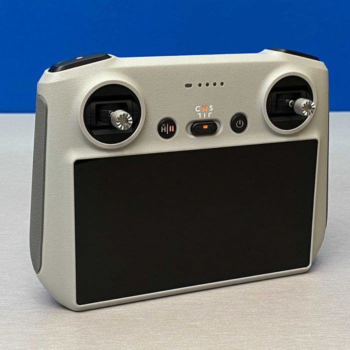 Comando DJI RC (5.5" Full HD) + Extras