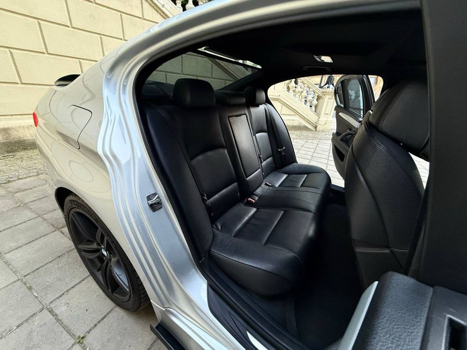 Продам BMW 535D F10 2011 года