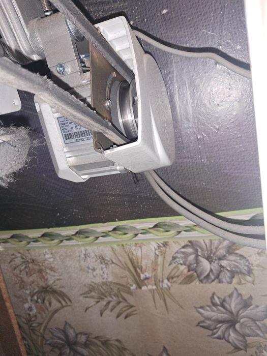 Оверлок 5 ти  нитка Siruba