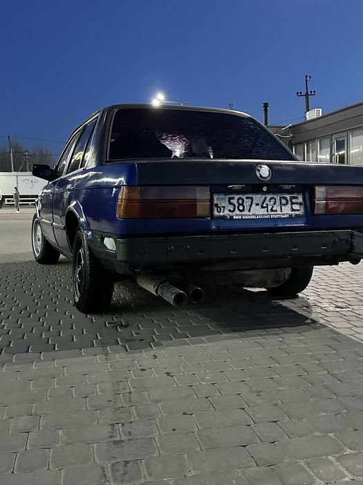 Продаю бмв е30 2.0