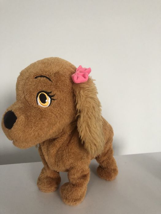 Люсі інтерактивна іграшка