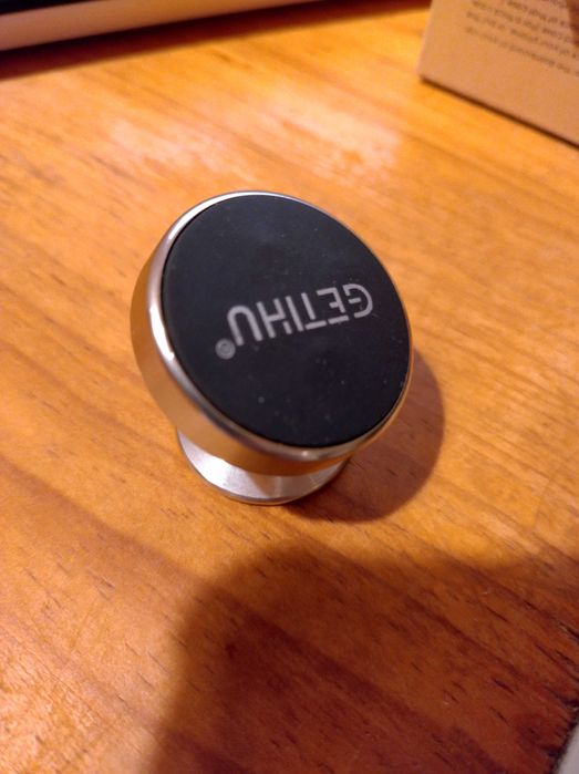 Suporte Magnético de Telemóvel