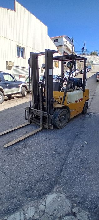 Empilhador Halla HLF-20