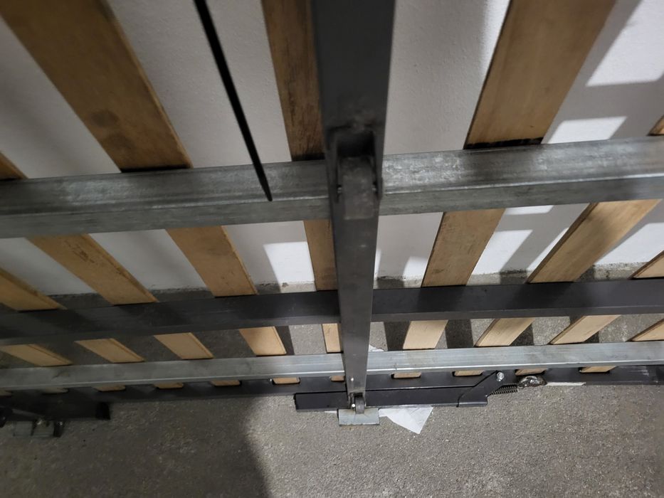 Estrado de cama de solteiro