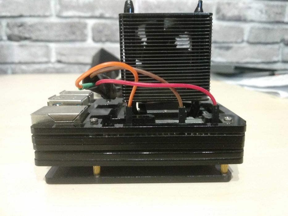 Raspberry pi 4 8GB | SanDisk 32Gb | Ice Tower | HDMI micro-HDMI 1,8m