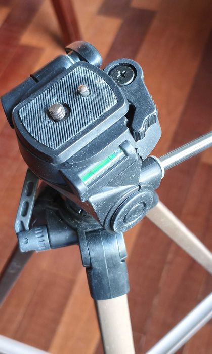 Tripé Camlink TP1700 para câmeras vídeo ou fotográficas