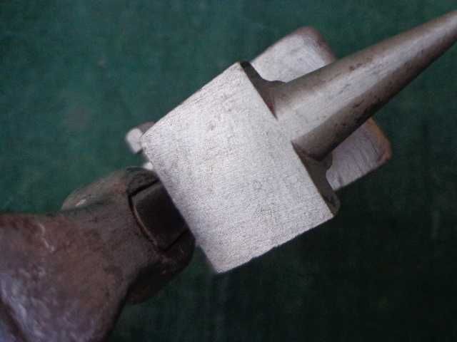 Тиски  СССР ювелирные  настольные